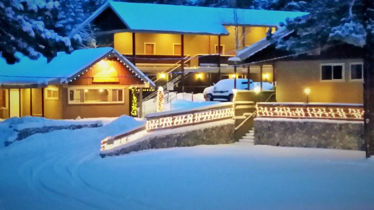 Holiday Haus แมมมอธ เลกส์ ภายนอก รูปภาพ