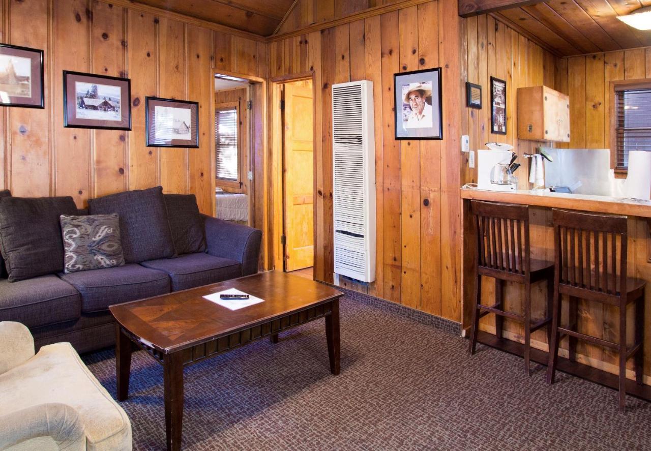 Holiday Haus แมมมอธ เลกส์ ภายนอก รูปภาพ