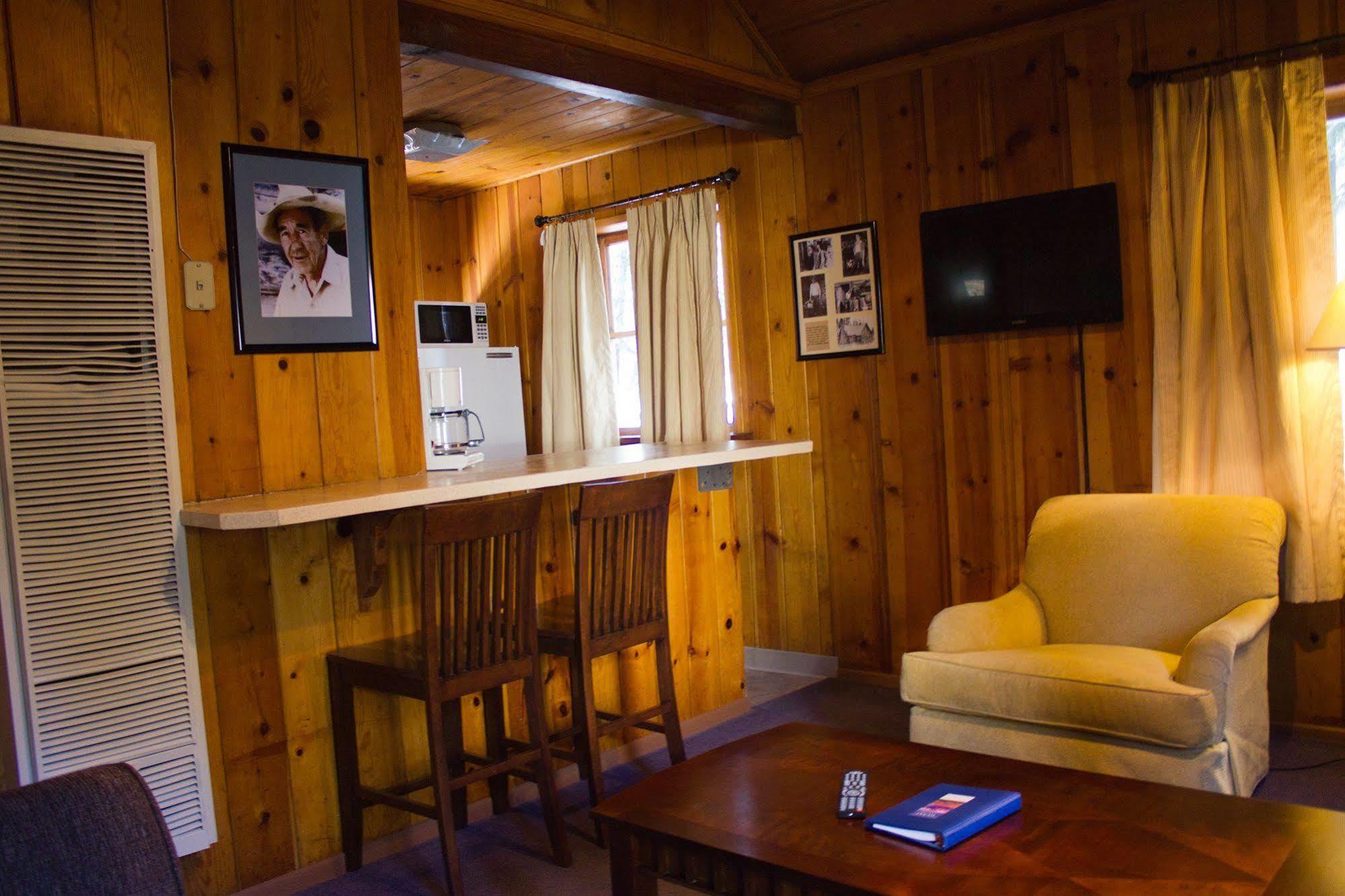 Holiday Haus แมมมอธ เลกส์ ภายนอก รูปภาพ