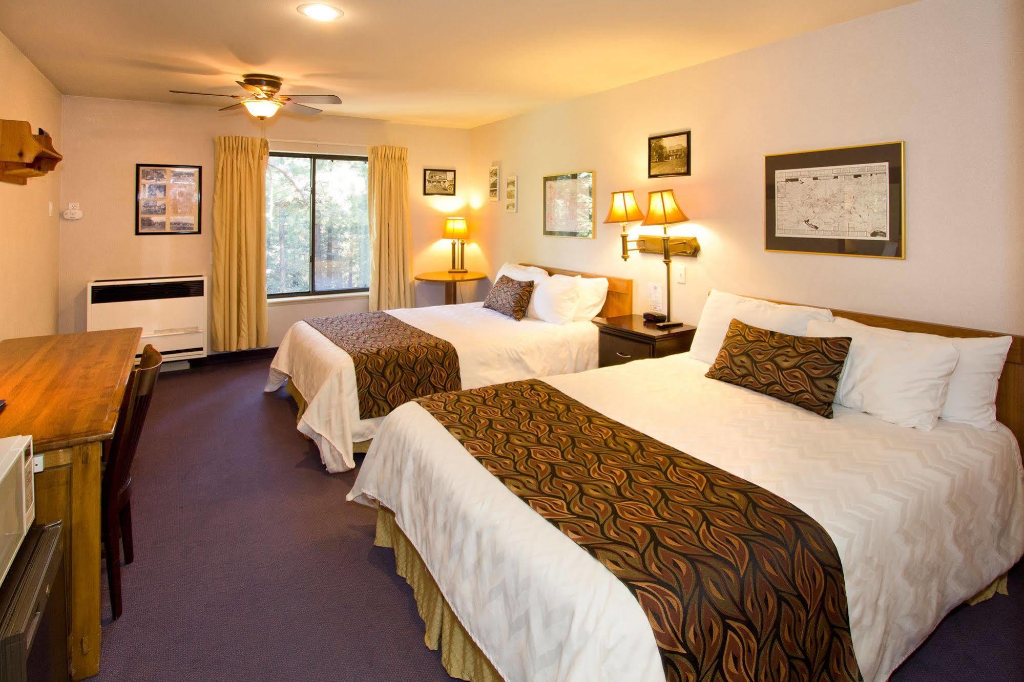 Holiday Haus แมมมอธ เลกส์ ภายนอก รูปภาพ